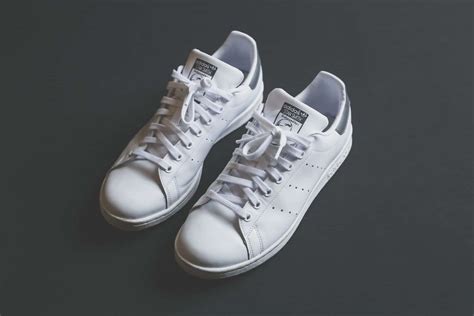 how to take care of white sneakers